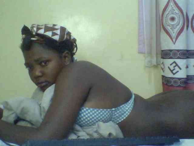 Cute-Divah webcam