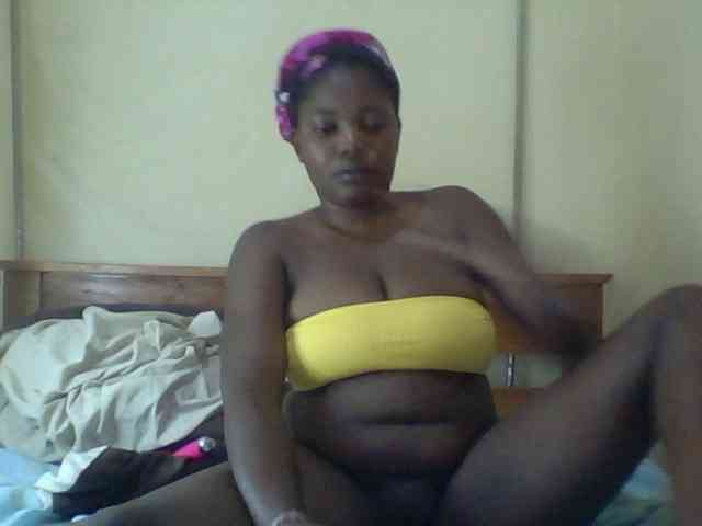 Cute-Divah webcam