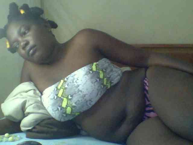 Cute-Divah webcam