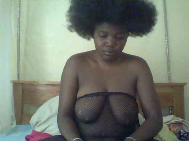 Cute-Divah webcam