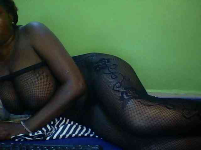 Cute-Divah webcam