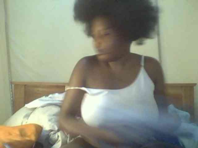 Cute-Divah webcam