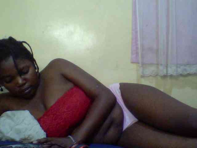 Cute-Divah webcam