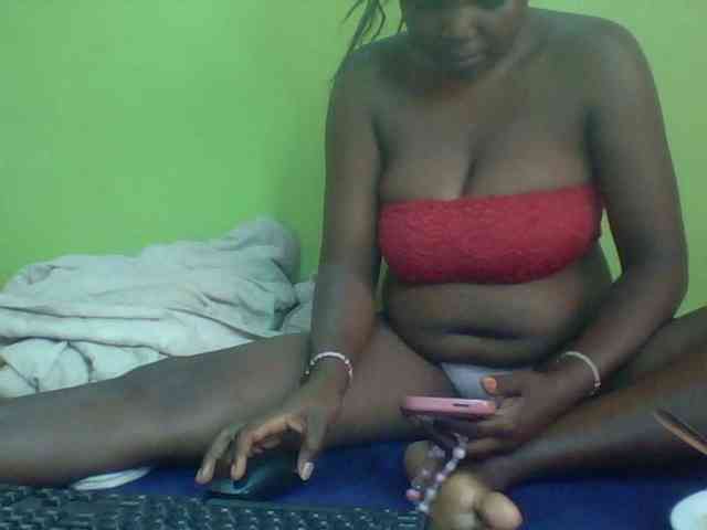 Cute-Divah webcam