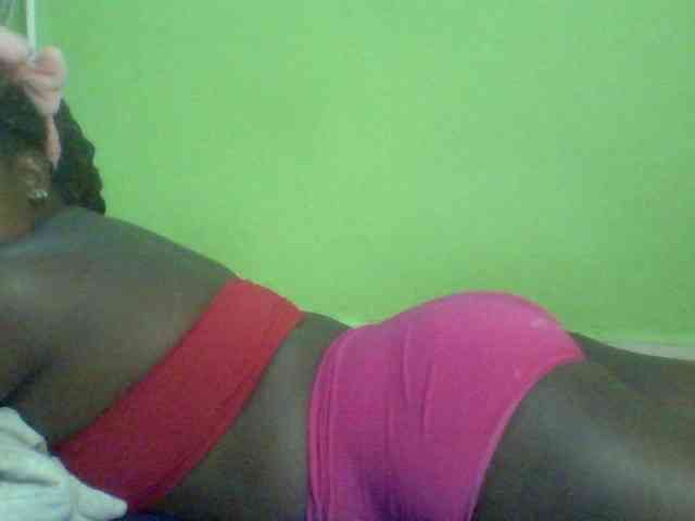 Cute-Divah webcam