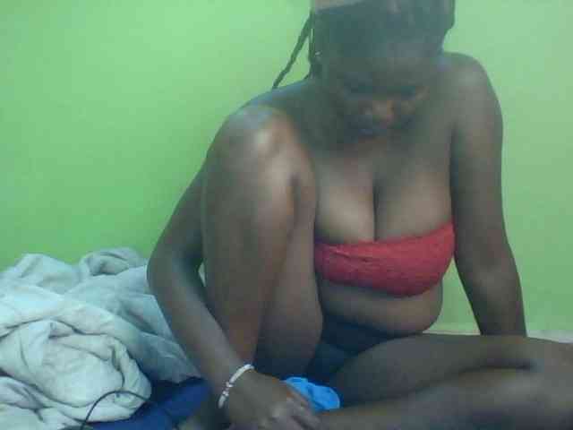 Cute-Divah webcam