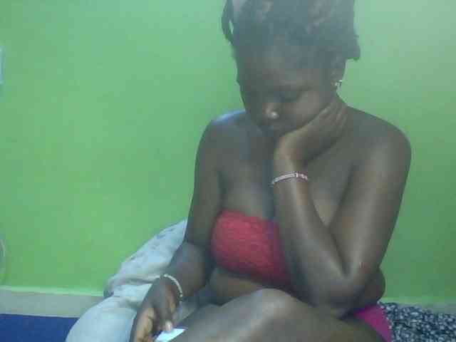 Cute-Divah webcam