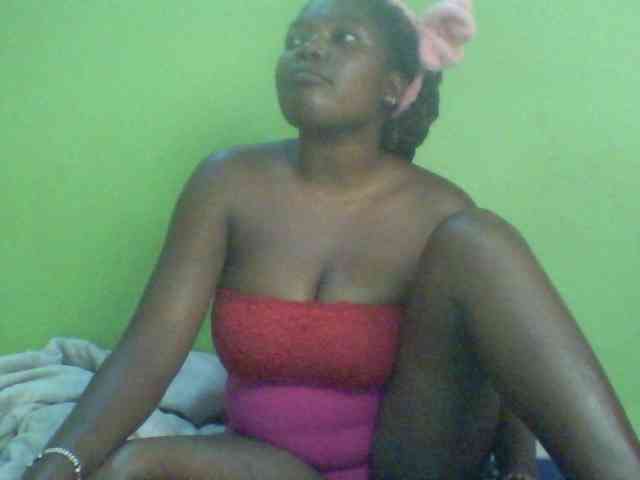 Cute-Divah webcam