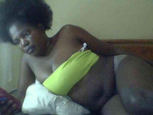Cute-Divah webcam
