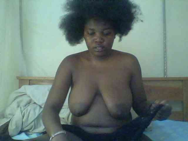 Cute-Divah webcam
