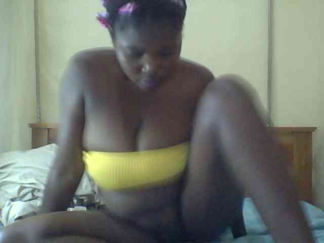 Cute-Divah webcam