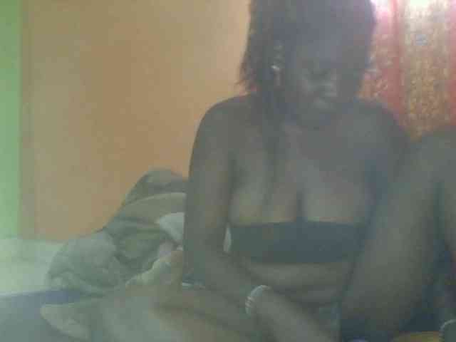 Cute-Divah webcam