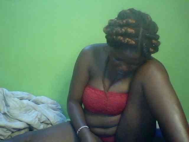 Cute-Divah webcam