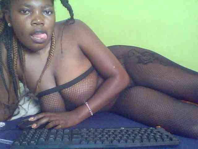 Cute-Divah webcam