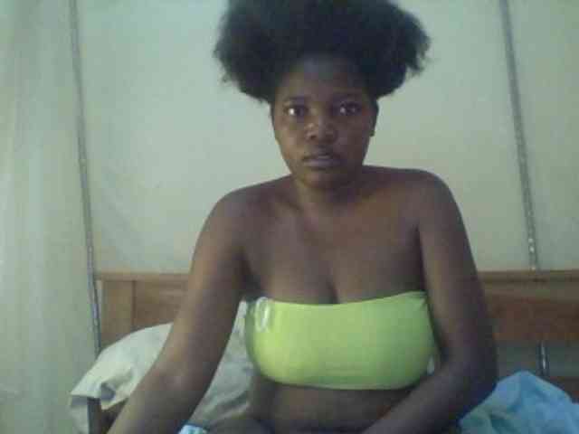 Cute-Divah webcam