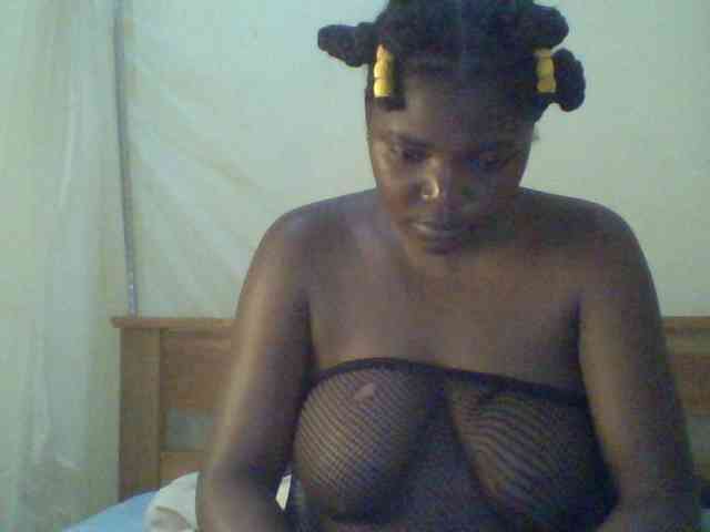 Cute-Divah webcam