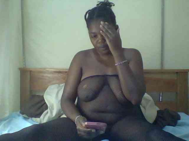Cute-Divah webcam