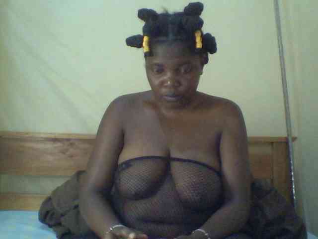 Cute-Divah webcam