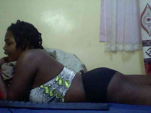 Cute-Divah webcam