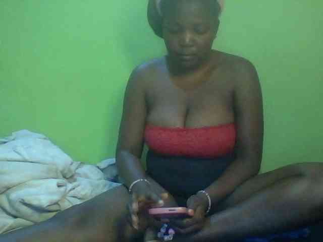 Cute-Divah webcam