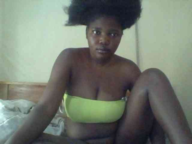 Cute-Divah webcam