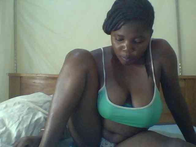 Cute-Divah webcam