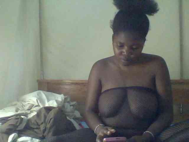 Cute-Divah webcam