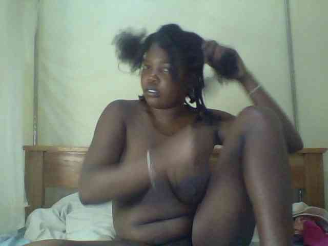 Cute-Divah webcam