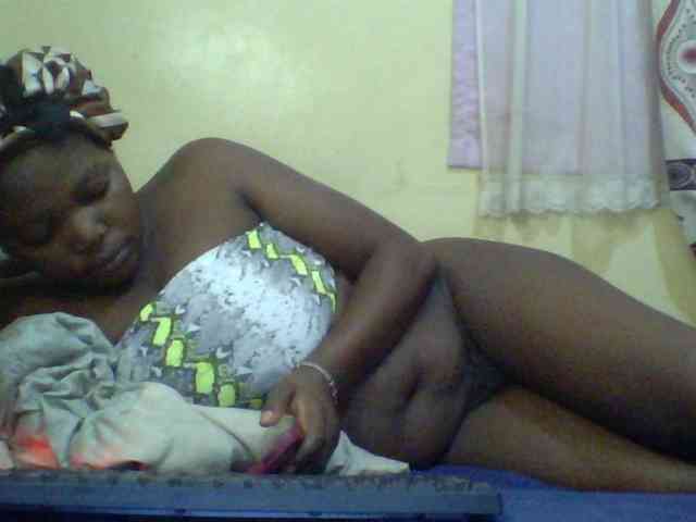 Cute-Divah webcam