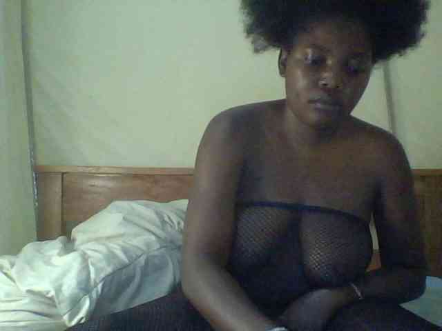 Cute-Divah webcam