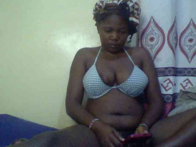 Cute-Divah webcam