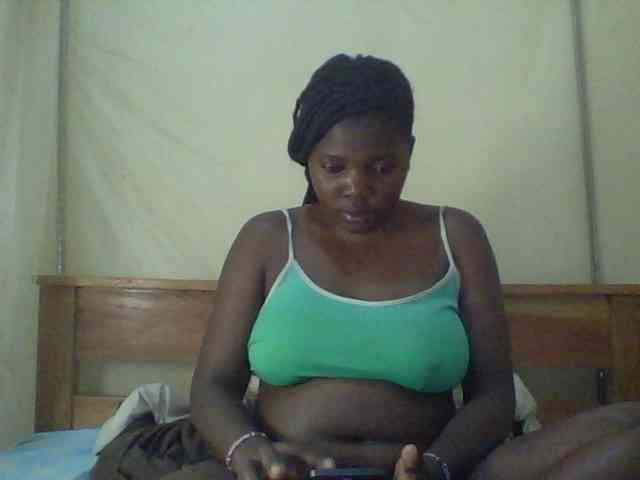 Cute-Divah webcam