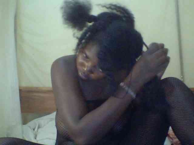 Cute-Divah webcam