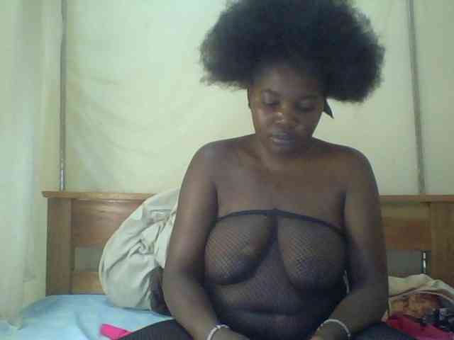 Cute-Divah webcam