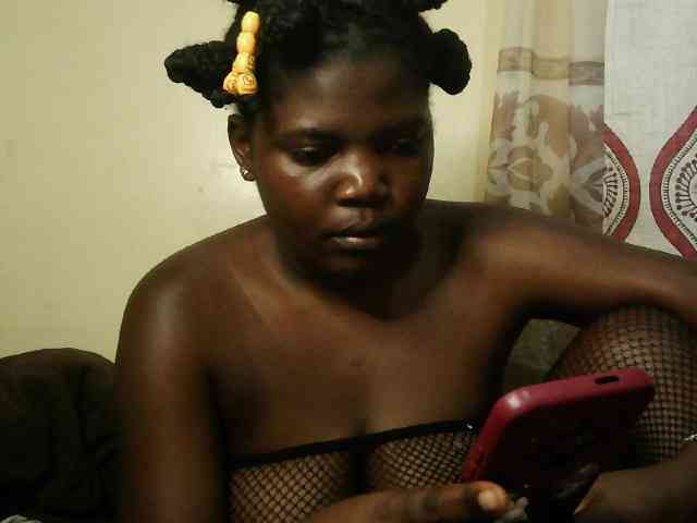 Cute-Divah webcam