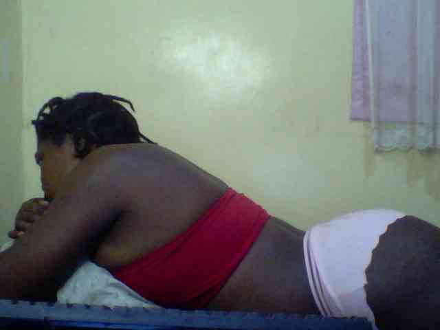 Cute-Divah webcam