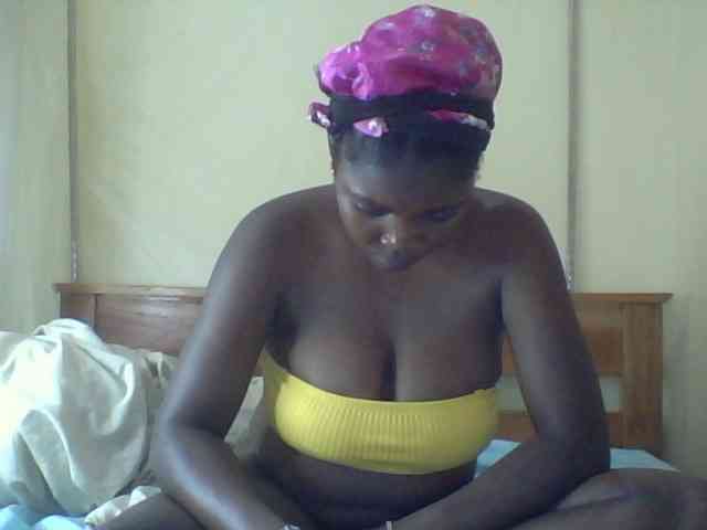 Cute-Divah webcam