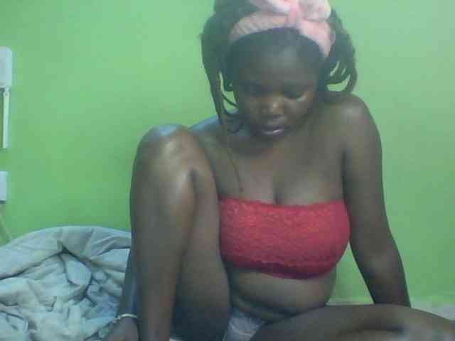 Cute-Divah webcam
