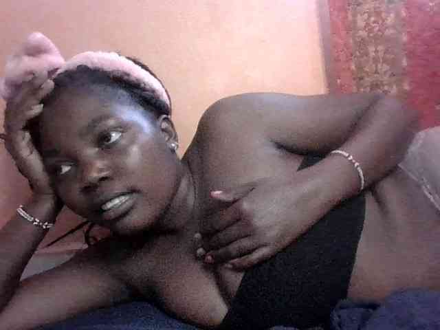 Cute-Divah webcam