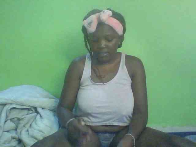 Cute-Divah webcam