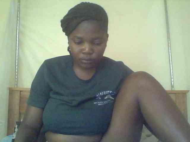 Cute-Divah webcam