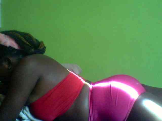 Cute-Divah webcam