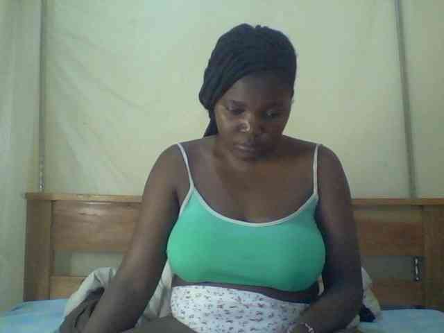 Cute-Divah webcam