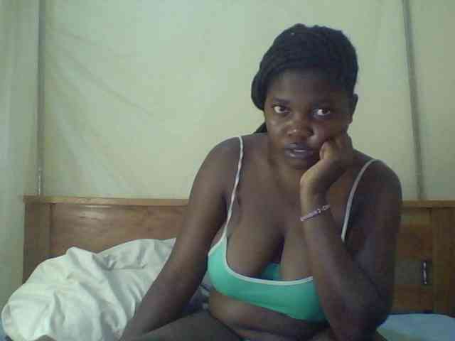 Cute-Divah webcam
