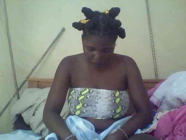 Cute-Divah webcam