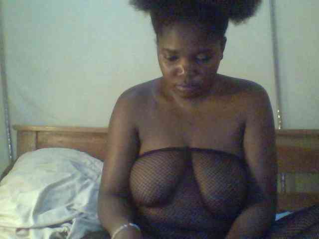 Cute-Divah webcam