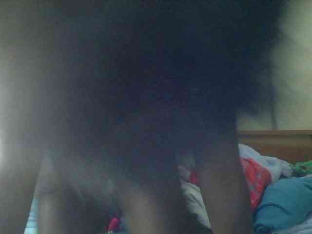 Cute-Divah webcam