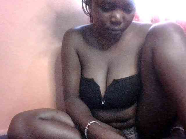 Cute-Divah webcam