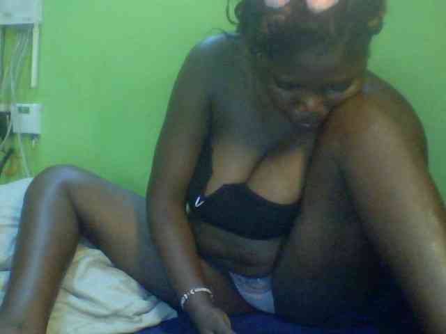 Cute-Divah webcam