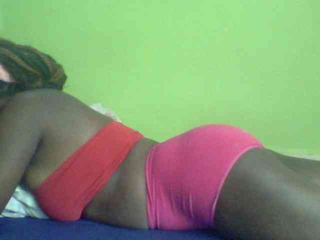 Cute-Divah webcam